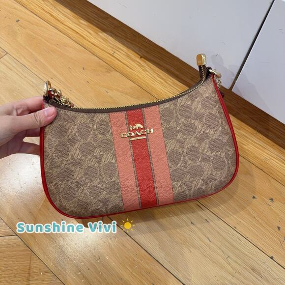 NWT Coach Teri Shoulder Bag In Signature Canvas With STRIPE CAL81 Gold/Tan Multi